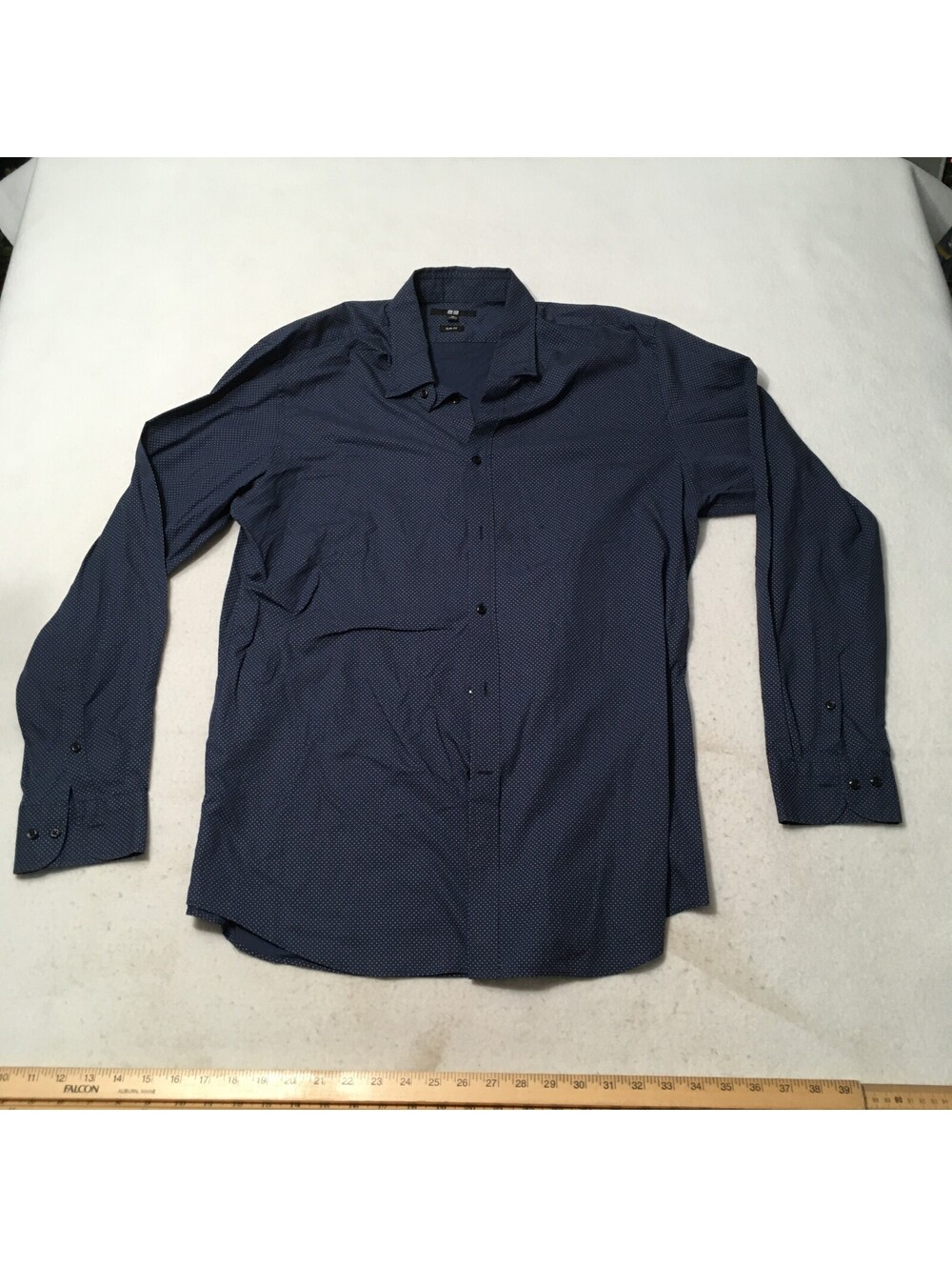 Uniqlo Shirt Mens XL Blue Micro Dot Button Down Long Sleeve Oxford Casual